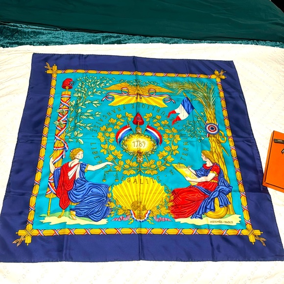 HERMÈS PARIS 1980’s 'Hermés’ French Revolution commemorative silk scarf France - Picture 1 of 11